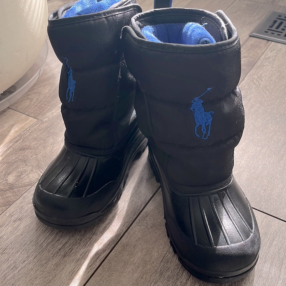 Polo Ralph Lauren boys winter boots size 1 (big boys)